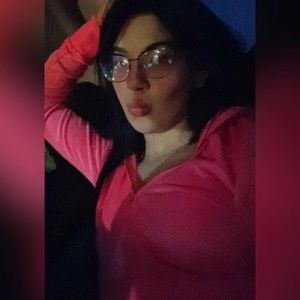 Meet your Posher, Dana